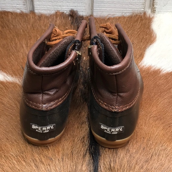 Sperry salt water boots boys size 10 - Picture 6 of 9